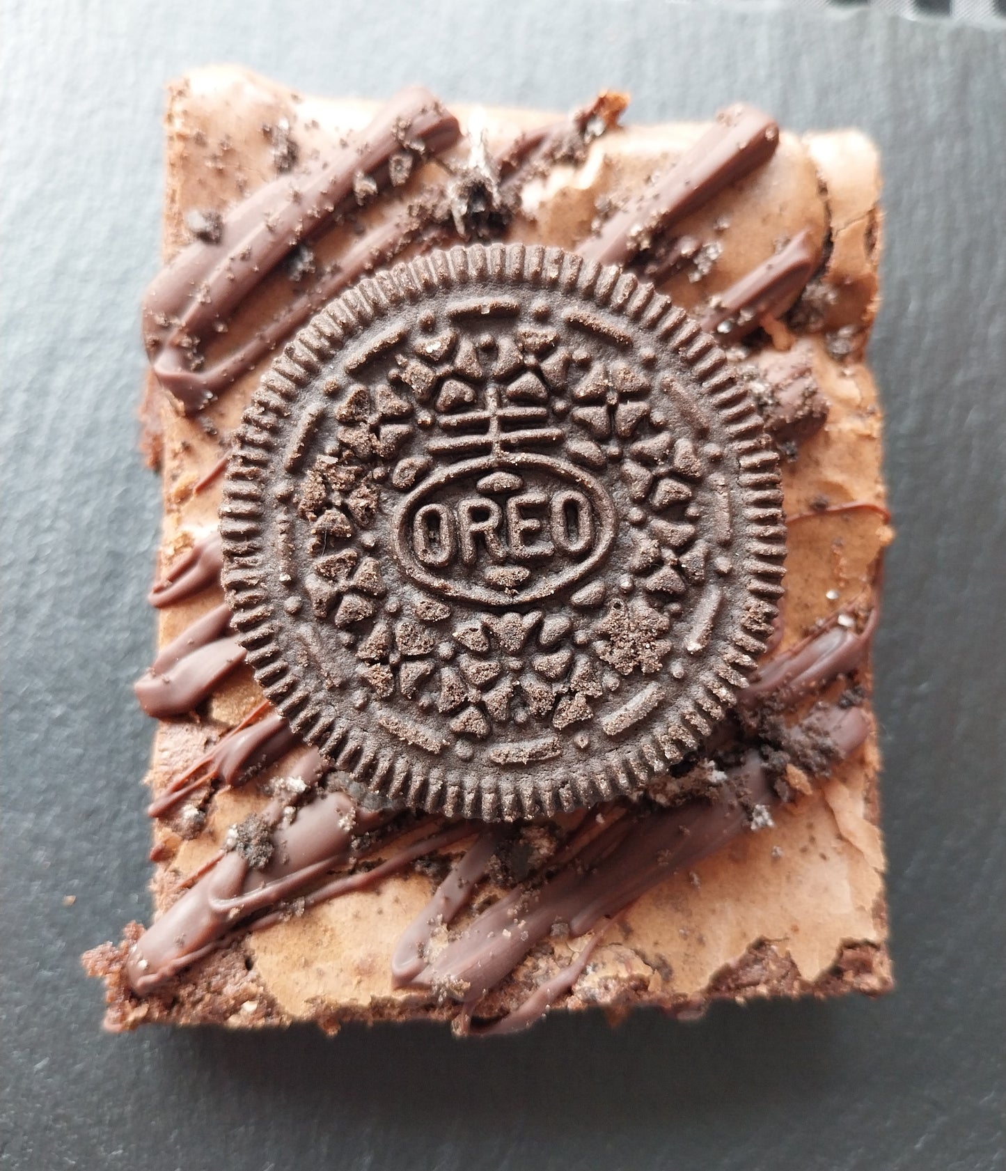 Close up image of an Oreo Brownie