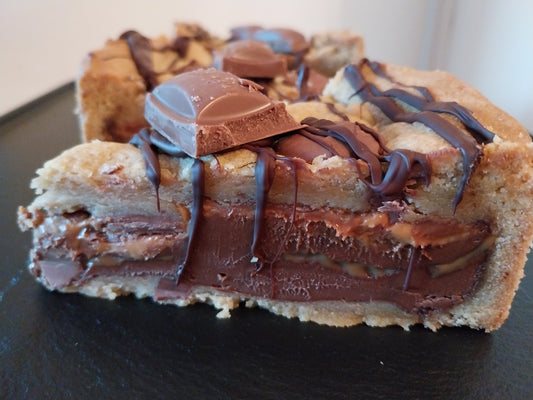 Chocolate Caramel Cookie Pie