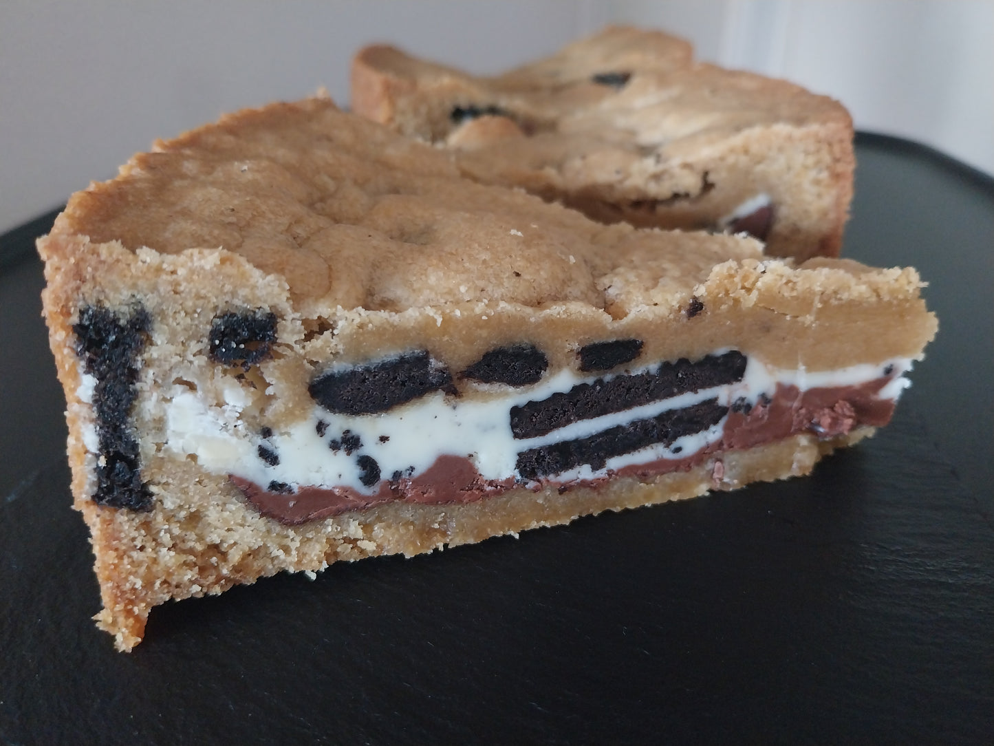 Cookies & Cream Cookie Pie