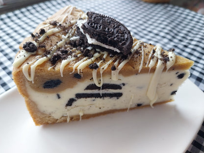 Cookies & Cream Cookie Pie