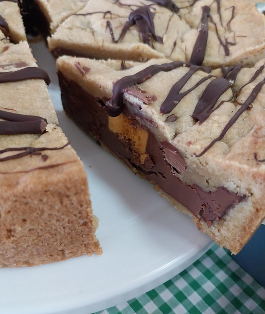 Cadbury Crunchie Cookie Pie