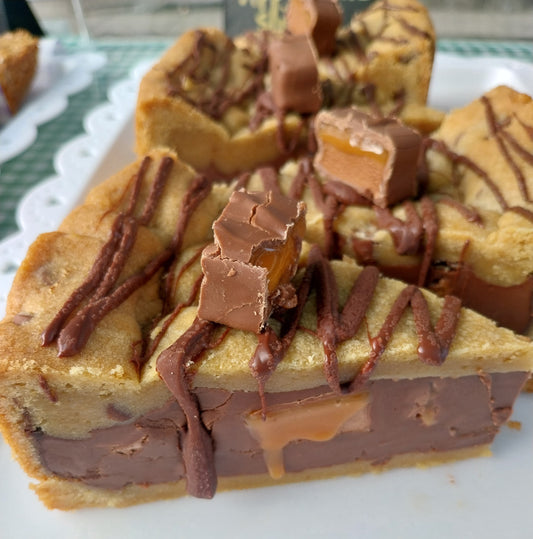 Four slices of Mars Bar cookie pie